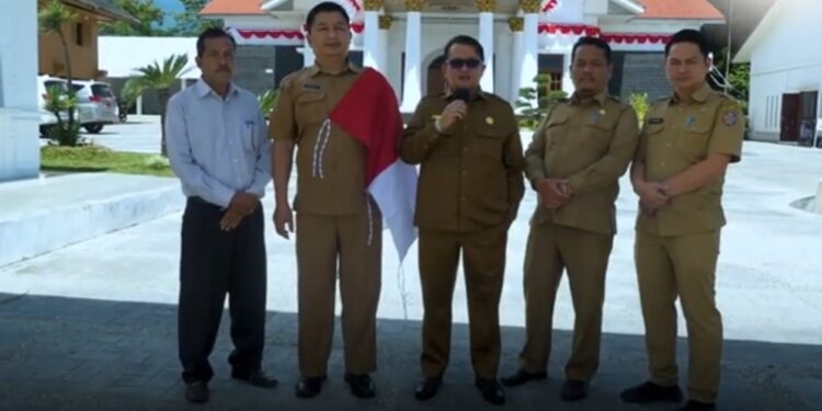Pembagian Bendera Merah Putih Perayaan HUT RI Ke-79 Kabupaten Gayo Lues