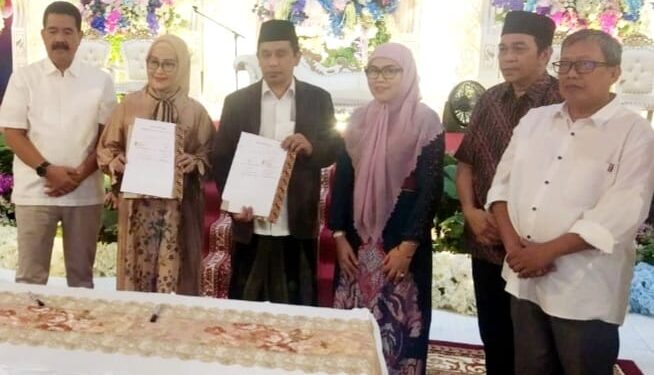 Ketua Dewan Guru Besar Bersama Rektor UIM Makassar Resmikan Gedung Baruga Siamaseang Al-Gazali
