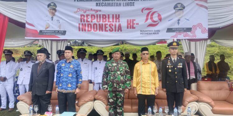 Kapolsek Linge Hadiri Upacara Kemerdekaan Republik Ke 79 Di Lapangan Kute Riyem