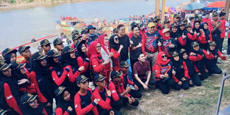 Lomba Bidar Dalam Rangka Memeriahkan HUT RI Ke 79 tahun