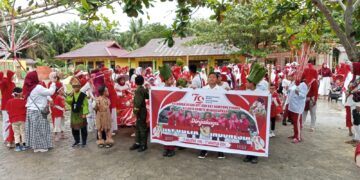 Meriahkan HUT RI Ke-79, SDN 002 Desa Kampung Pinang Gelar Gerak Jalan Marching band Dan Perlombaan Tradisional