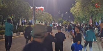 Unjuk rasa Mahasiswa Di kantor DPRA Berujung Ricuh