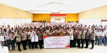 Polwan Polda Sumsel Menggelar Kegiatan ” Goes To School”