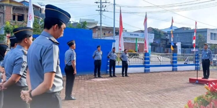 Kepala Kantor Imigrasi Takengon Hamdani Pimpin Apel Pagi