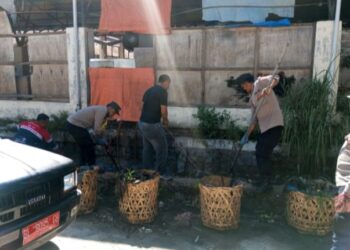 Sinergitas TNI – POLRI Dan Pihak Terkait Gelar Gotong Royong Sambut HUT RI Ke-79