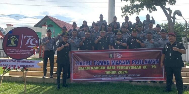 Hari Pengayoman Ke-79, Lapas Dan Bapas Kutacane Gelar Upacara Ziarah Dan Tabur Bunga Di TMP