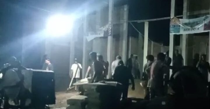 Masyarakat Batuphat Barat Kecamatan Muara Satu Bersatu Bangun Mesjid