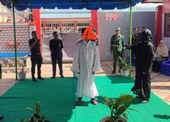 1 Terdakwa Judol Dan 6 Terdakwa Sabung Ayam Di Hukum Uqubat Cambuk