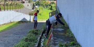 Wujudkan Lingkungan Bersih Dan Asri, Rutan Takengon Melaksanakan Gotong Royong