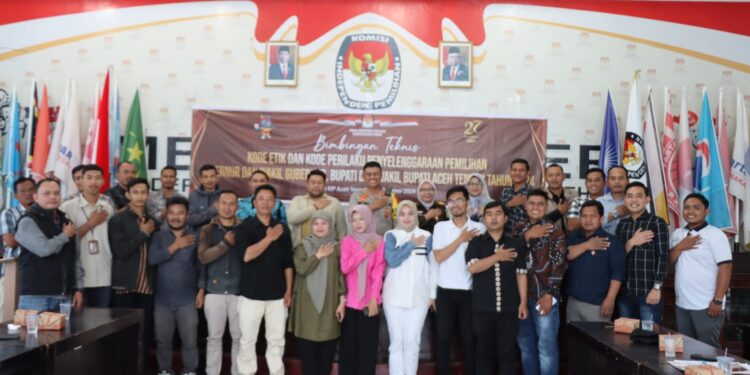 Berikan Bimtek PPK Jelang Pilkada Serentak 2024, Kapolres Aceh Tengah : Jaga Integritas Dan Netralitas 