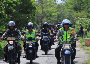 Sinergitas TNI-Polri, AKBP Asep Pimpin Patroli Jaga Kamtibmas Semasa Pilkada Di Siak