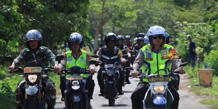 Sinergitas TNI-Polri, AKBP Asep Pimpin Patroli Jaga Kamtibmas Semasa Pilkada Di Siak