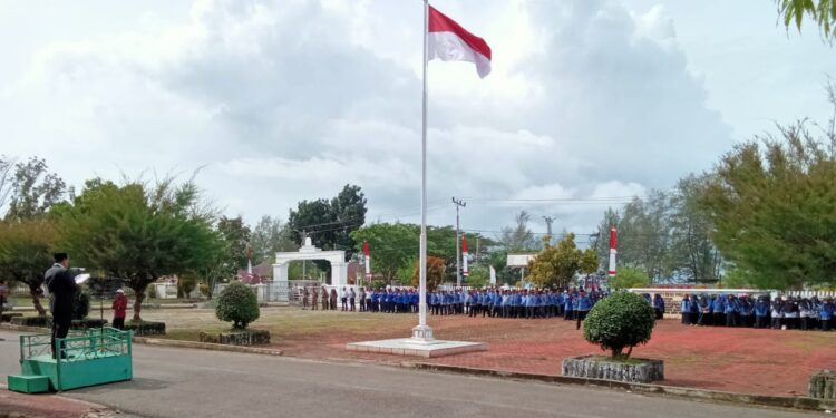 Peringatan Hardikda Ke 65 Di Aceh Singkil Diwarnai Pemberian SK Pensiun
