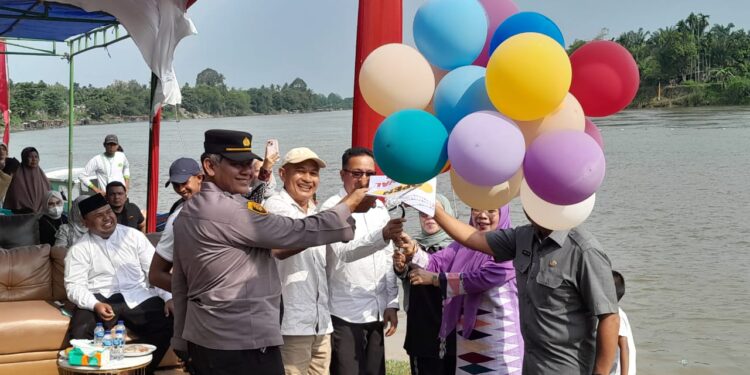 Festival Pacu Jalur Dragon Boat Kapolsek Siak Hulu Himbau Jaga Supportifitas 