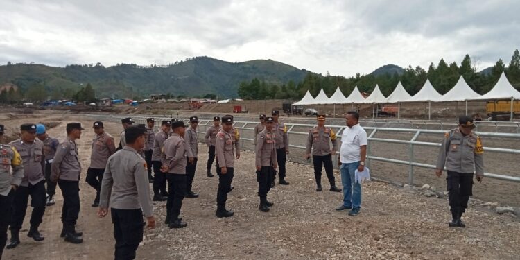 Pimpin Apel, Kapolres Aceh Tengah Kerahkan Ratusan Personel Babak Penyisihan Pacu Kuda PON XXI