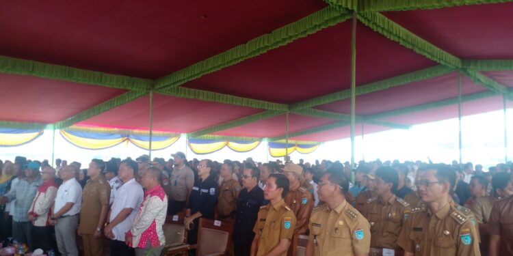 Membuka Temu Wicara Sekaligus Panen Raya Hasil Petani Dan Penyuluh Bersama Pemda Ogan Ilir