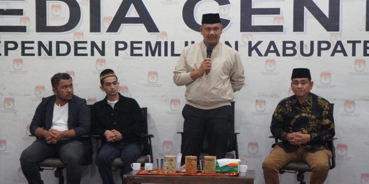 Sempat TMS, KIP Aceh Tengah Terima Pendaftaran Pasangan Alaidin – Anda Suhada Calon Bupati Dan Wakil Bupati