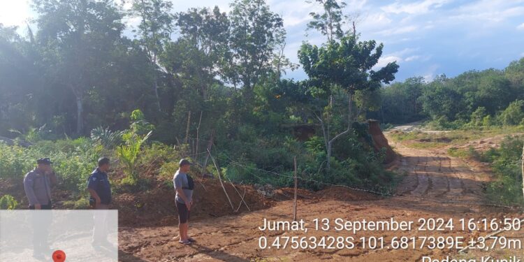 Polsek Pangean Lakukan Pengecekan Dugaan Aktivitas Galian C Di Desa Tanah Bekali