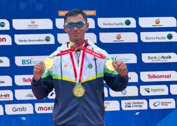 Denri Maulidzar Borong Tiga Emas Lewat Cabor Dayung Rowing di PON XXI Aceh Sumut