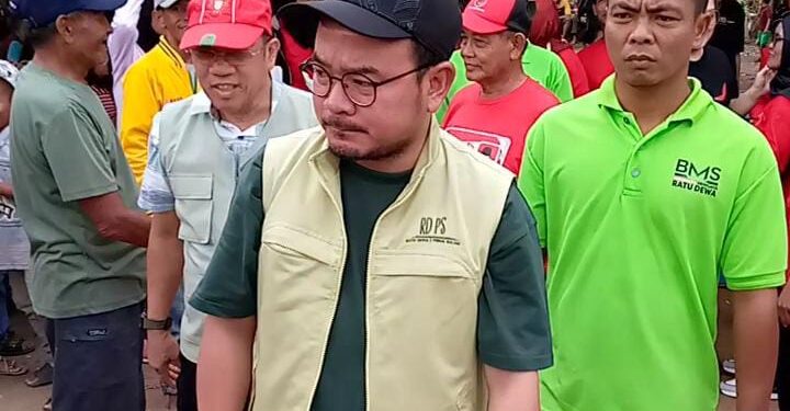 RMPN Dan BMS : Calon Walikota Prima Salam Silahturahmi Dan Bagikan Makan Gratus Bersama Masyarakat TPA Sukawinatan