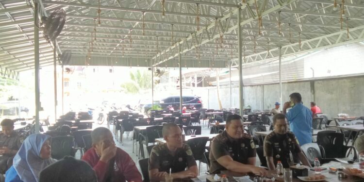 Kajari Aceh Singkil Laksanakan Kegiatan Coffe Morning Bersama Para Wartawan