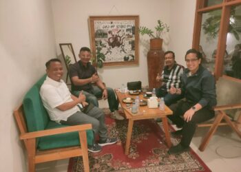 Akademisi Tertarik Melihat Sikap Rico Waas Terbuka Dalam Berpikir