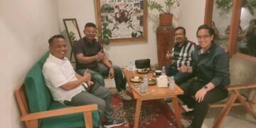 Akademisi Tertarik Melihat Sikap Rico Waas Terbuka Dalam Berpikir