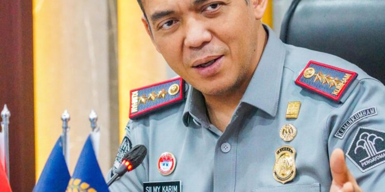 Silmy Karim: Risiko Kerja Tinggi Dasari Aturan Penggunaan Senjata Api bagi Petugas Imigrasi