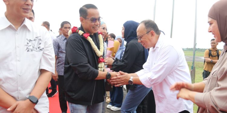 Tiba Di Palembang Irjen Andi Rian R Djajadi Berharap Diterima Sebagai Warga Sumsel Dan Siap Berkolaborasi