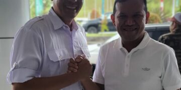 Ketua Dek Fad Center Aceh Tengah Menyambut Kedatangan Calon Wakil Gubernur Aceh Fadhullah 