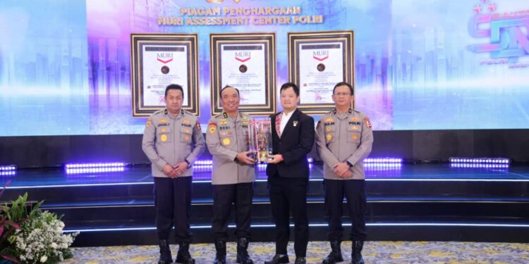 MURI Anugerahkan Tiga (3) Sekaligus Penghargaan Untuk Assessment Center Polri