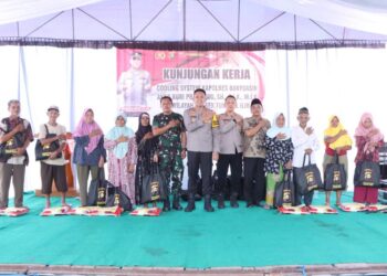 Kunker Ke Polsek Tungkal Ilir, Kapolres Banyuasin Gelar Cooling System Di Desa Sidomulyo