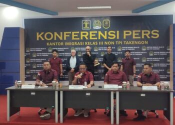 Diduga Terlibat Politik, Kantor Imigrasi Takengon Deportasi Tiga WNA Asal Prancis