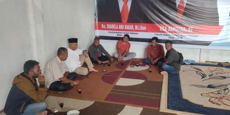 Masyarakat Pemukiman Pameu Bersilahturahmi Bersama Paslon Nomor 03 Shabela Abu Bakar- Eka Saputra