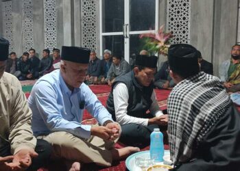 Disela Acara Peusijuk, Abi Mizwar : Siap Memenangkan 02 Mualem- Dek Fadh Dan 03 Shabela – Eka Saputra