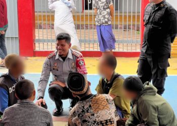 Kepala Rutan Takengon Sapa Langsung Keluarga WBP Saat Jam Berkunjung
