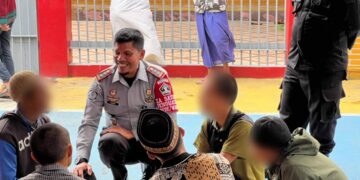 Kepala Rutan Takengon Sapa Langsung Keluarga WBP Saat Jam Berkunjung