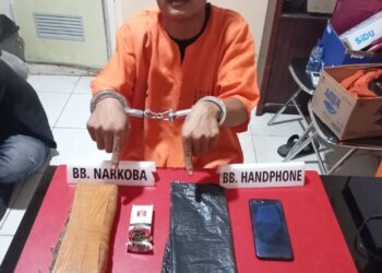 Pelaku Ganja Kering Warga Desa Geringging Kampar Kiri Di Tangkap Depan SPBU Teratak Buluh
