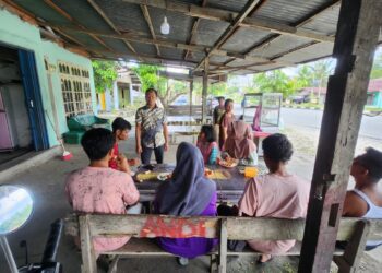 Cooling System, Satresnarkoba Polres Kampar Sambangi Ibu-Ibu Di Warung