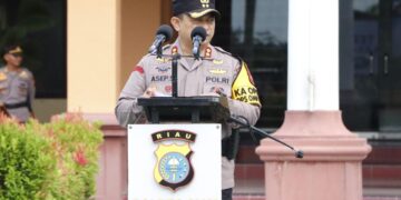 Pimpin Apel Pagi, Kapolres Siak Asep Sujarwadi Mengingatkan Personil Jaga Integritas Dan Netralitas