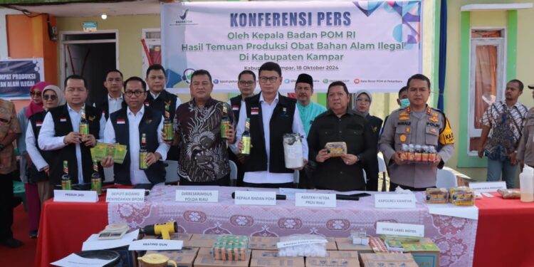 Kapolres Kampar Hadir Pers Realese BPOM RI Di Desa Rimbo Panjang