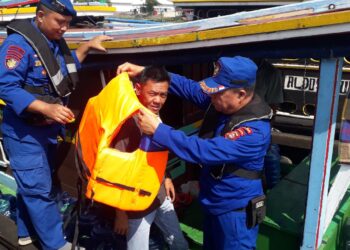 Kapal KP. Elang Bondol V-4001 Polda Sumsel Patroli Rutin Dan Cooling System Menjelang pilkada