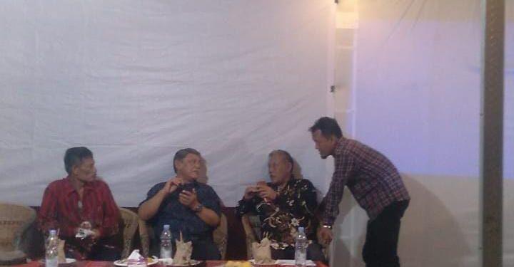 Oknum Sekdes Dan 2 Anggota BPD Diduga Kampanye Gelap