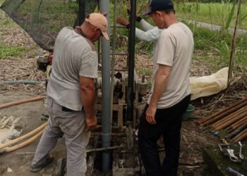 Pemerintahan Kampung Simpang 4 Rejewali Bangun 2 Sumur Bor Untuk Warga Dusun Berawang 