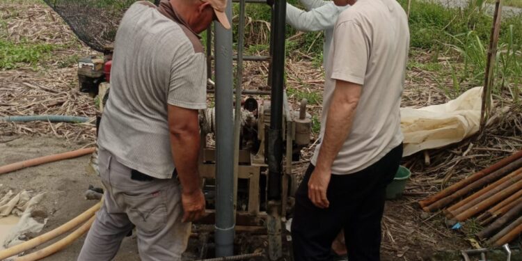 Pemerintahan Kampung Simpang 4 Rejewali Bangun 2 Sumur Bor Untuk Warga Dusun Berawang 