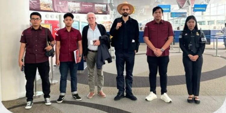 Kantor Imigrasi Takengon Deportasi Tiga Warga Perancis Melalui Bandara Kualanamu