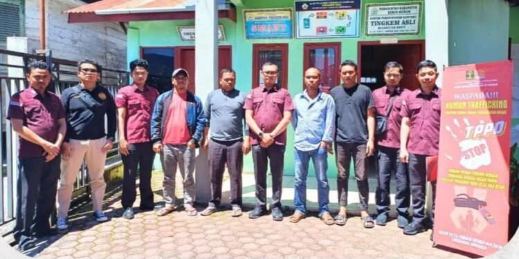 Kantor Imigrasi Takengon Sosialisasi Tentang TPPO Dan TPPM Di Kampung Tingkem Asli 