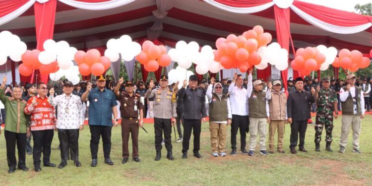 “Siap Terpilih Dan Tidak Terpilih” Diserukan Kapolres Banyuasin Dalam Apel Siaga Kesiapan Pengawas Pilkada