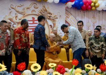 HUT YM Bhiksu Dharma Virya di Sibolangit: dr. Asri Ludin Serukan Toleransi Untuk Pembangunan