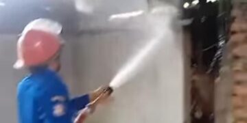 Kembali Lagi Kebakaran Hanguskan Bangunan Kayu di Dusun Blang Gampong Alue Beurawe, Langsa